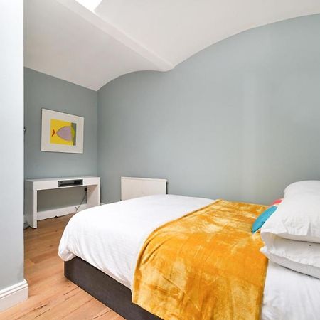 Апартаменти Cozy Hideaway In South Ken! Лондон Екстер'єр фото