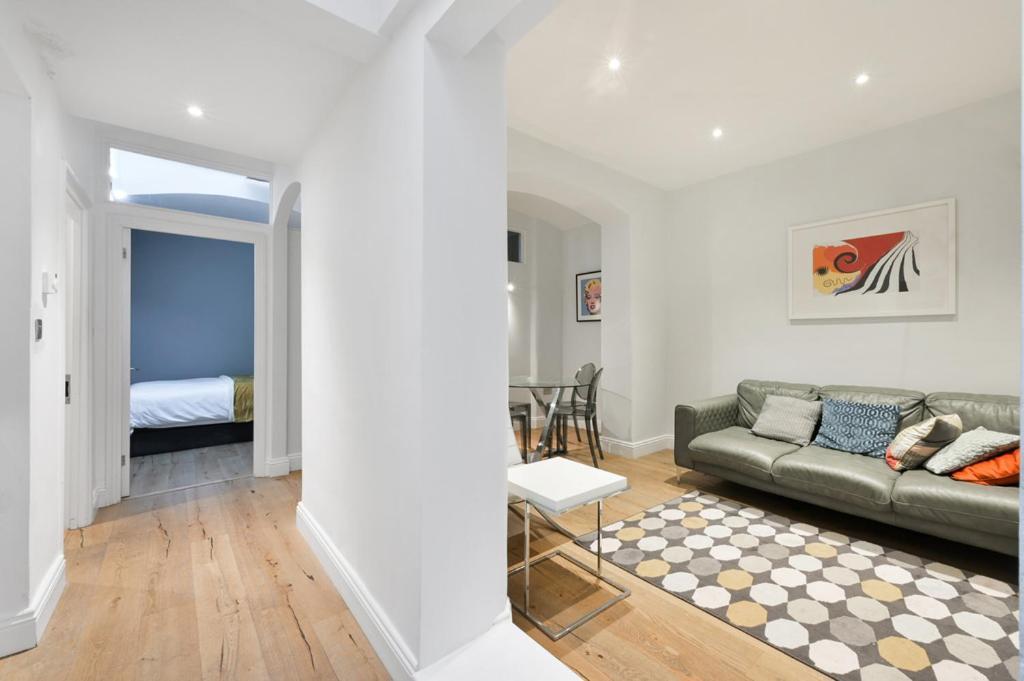 Апартаменти Cozy Hideaway In South Ken! Лондон Екстер'єр фото