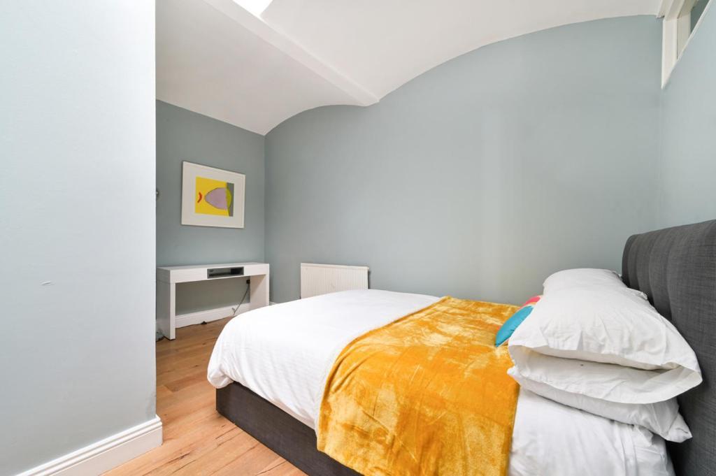 Апартаменти Cozy Hideaway In South Ken! Лондон Екстер'єр фото