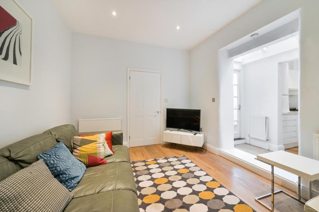 Апартаменти Cozy Hideaway In South Ken! Лондон Екстер'єр фото