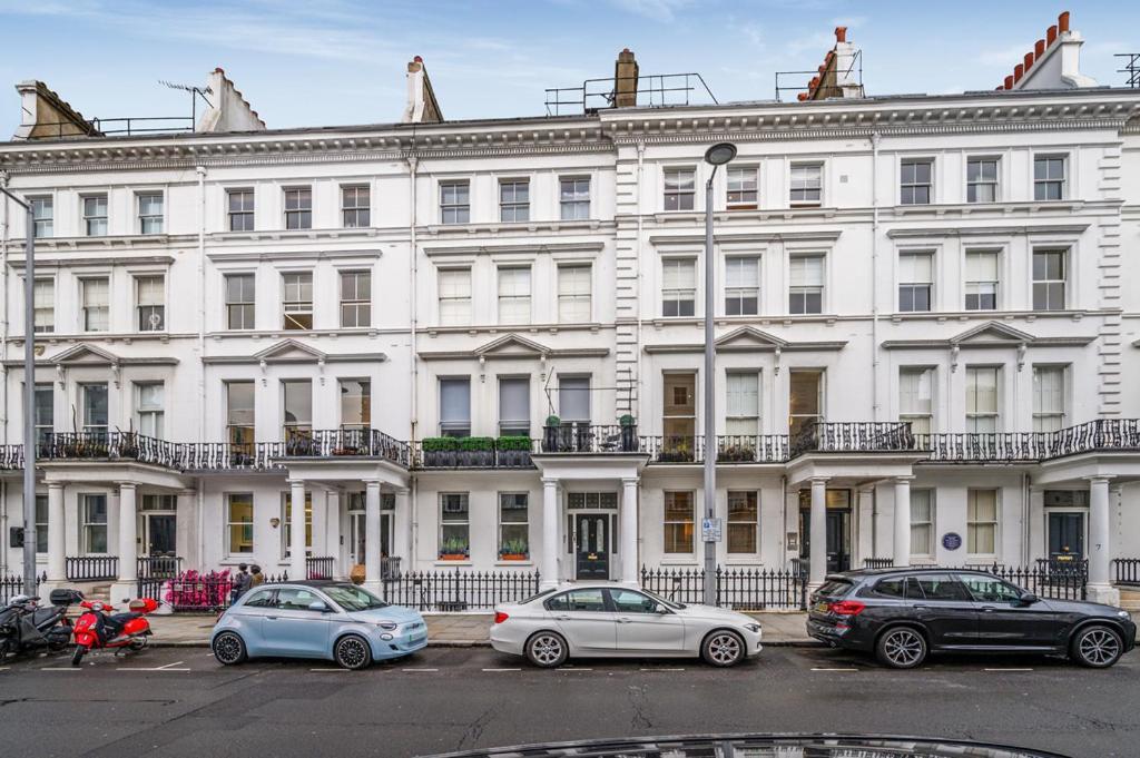 Апартаменти Cozy Hideaway In South Ken! Лондон Екстер'єр фото